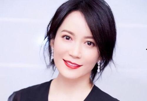 娱乐八卦俞飞鸿,岁月静好，娱乐八卦中的优雅女神