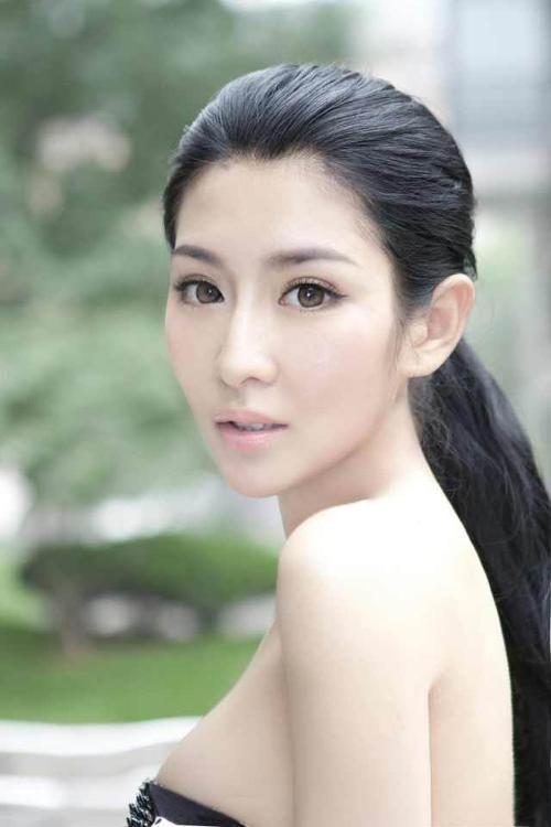 女演员张什么艺,璀璨星途的璀璨之星