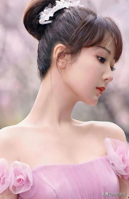 明星杨紫,从童星到实力派，演艺之路的璀璨星光