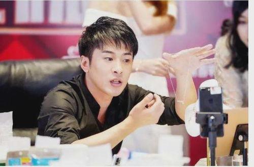 快手辛有志个人资料,从草根逆袭到电商巨头，揭秘他的成功之路