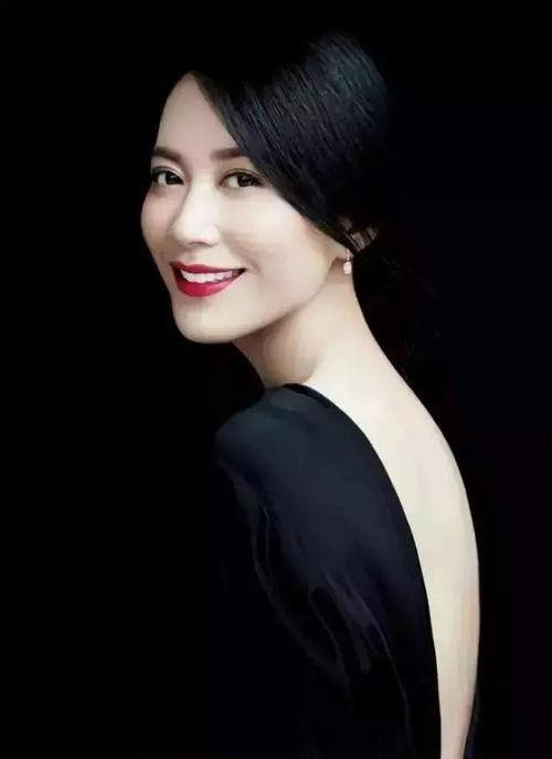 俞飞鸿高清图片,岁月静好，优雅依旧