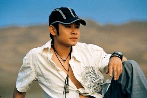 歌手刀郎资料,从民谣歌手到音乐传奇的蜕变之路